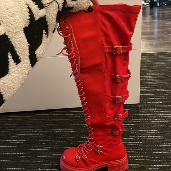 AKIRA thigh high boots - Picture 5 of 6
